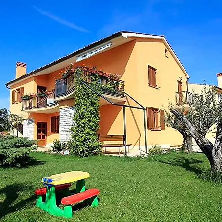 In With Garden Terrace